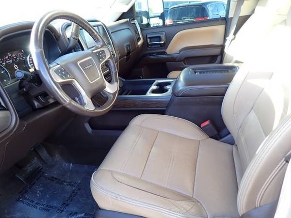 2017 GMC Sierra 2500HD Denali - Photo 8