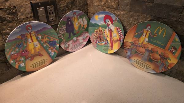 Ronald Mcdonald 1989 Plates 1