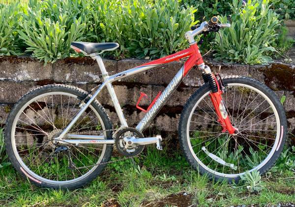 Specialized 'Rock Hopper' 27 Speed MTB 26" Wheels 17" | 5'5"-5'11"+ 1