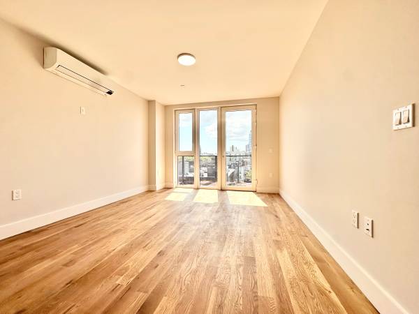 $3,200 🌟 ¡Unidad estudio en Williamsburg, ubicación privilegiada! ¡Lavadora/secadora en la unidad y cercanía al tren L! (Williamsburg)63689787702147120