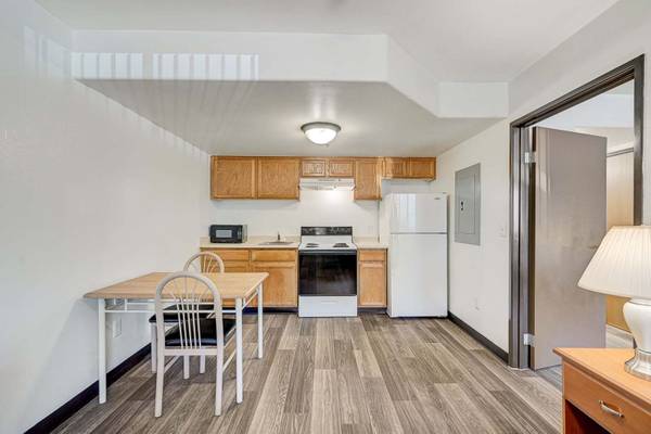 Laundry Facilities, All Utilities Paid, Pets Allowed 1