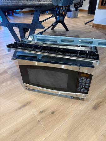GE microwave 1