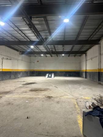 LARGE BRONX WAREHOUSE 1