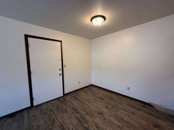 $995 / 2br - 750ft2 - ALL UTILITIES INCLUDED - 1117 Imperial Circle #405 (Eau Claire, WI)63845959927555123