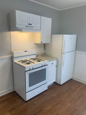 $2,500 / 2br - 650ft2 - Just renovated 2 bed on 2cd fl in Salem!63856339542145122