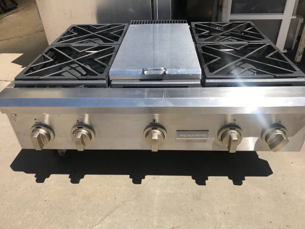 36" GE Monogram Stainless Range top. 4 + griddle 1