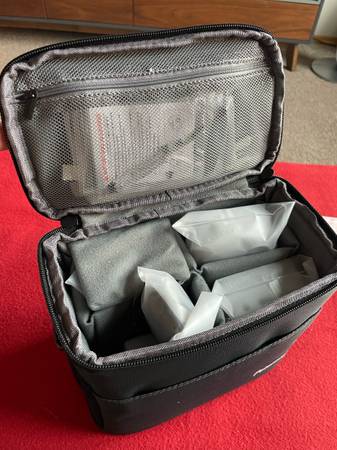 Almost new Potensic Atom 3-Axis 4K GPS Drone with Fly More Package + $45 worth o - $320 (Bellingham)63435886140675122