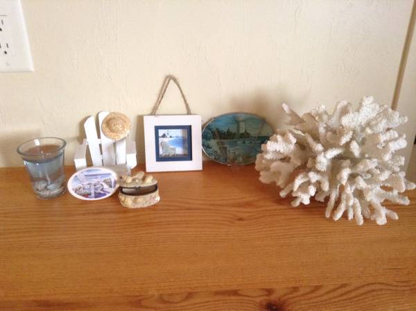 Assorted Beach Theme Decorator Items 1