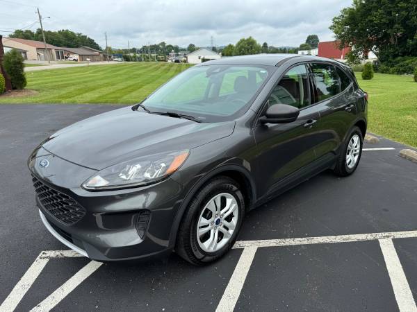 !!2020 Ford Escape S - One Owner!! - $16,495 (hillview)63621785641603122