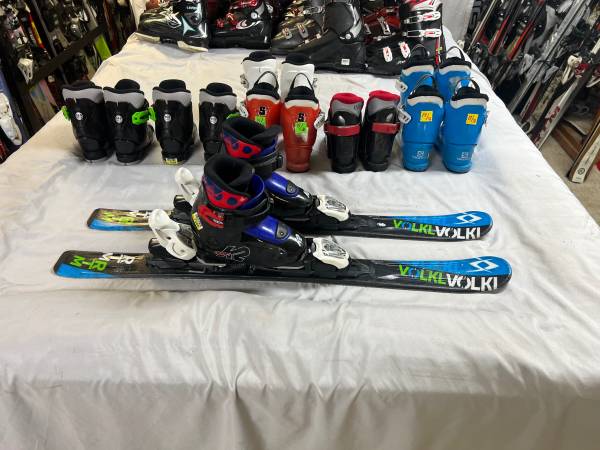 Volkl Kids ski package with boots and bindings 1