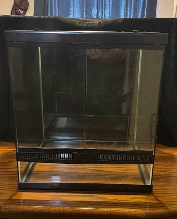 18x18x18 Enclosure – Clean, Ready to Use – $100 OBO 1
