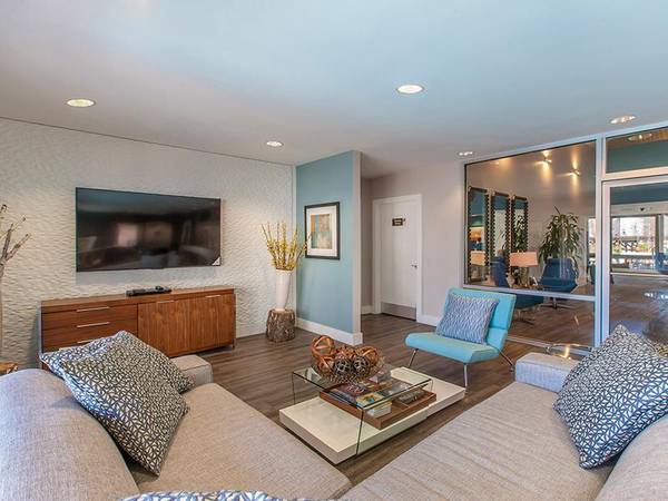 $3,550 / 2br - 1253ft2 - Open Floor Plans & Resort-Style Pool  Don't Miss Out! (san jose west)63994099144578120