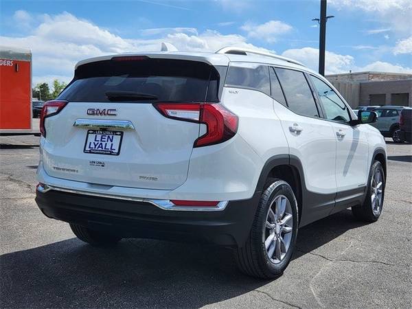 *2024* *GMC* *Terrain* *SLT* - $27,981 (_GMC_ _Terrain_ _Sedán_)63493082264451122