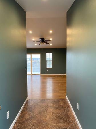 $2,695 / 3br - 1800ft2 - 9675 Rd H.6 NE (Moses Lake)63793087443203122