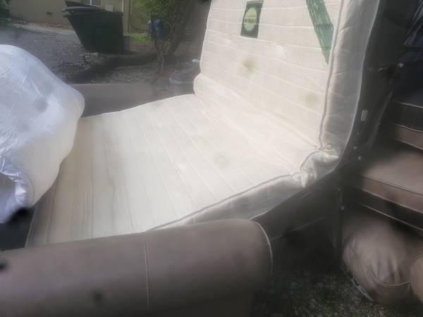 Thomasville Sleeper Sofa – Like New Condition - $400 (N. Druid Hills)63441255105027121
