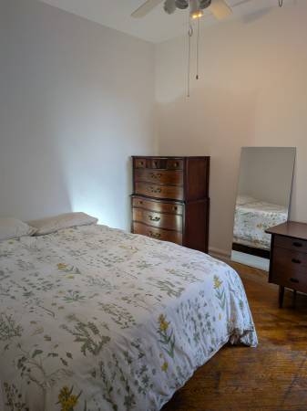 1 Bdrm Park Slope, 1 Block from Prospect Park