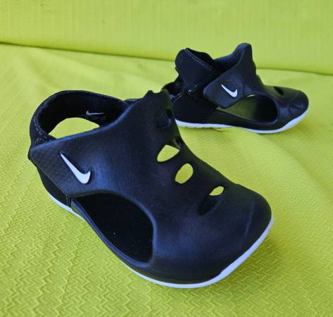 Nike Sunray Protect 3 Sandals Size 5T Boys Girls 5 Toddler 1
