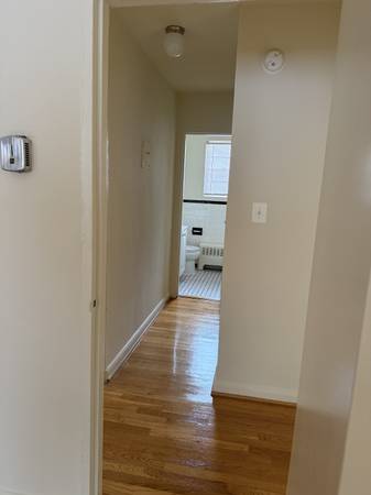 $2,010 / 2br - 820ft2 - Amplios apartamentos cerca de NIH, Metro y Harris Teeter & Trader Joe’s (Bethesda)63822062431235124