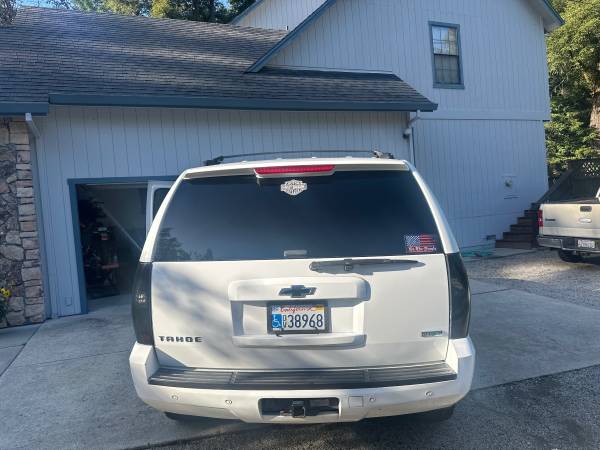 2011 Chevrolet tahoe - $11,000 (scotts valley)63617843732353122