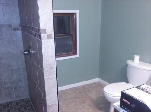 $700 / 1br - Affordable & rarely available Bellevue home on farm (Bellevue, NE)64020673345922122