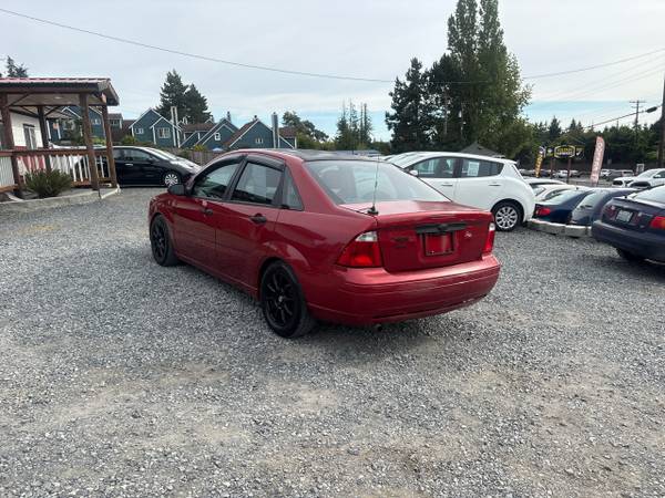 2005 Ford Focus ZX4 S - $3,499 (Lynnwood, WA)63469736977283124