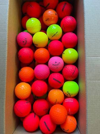 BOLAS DE GOLF DE TODAS LAS MARCAS - $5 (scotts valley)63471475911041120