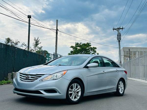 2011 Hyundai Sonata GLS 126k, informe CarFax limpio, 48 registros - $4,500 (Brooklyn)63470616493185121