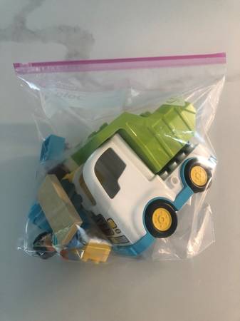 LEGO Duplo - Garbage Truck and Recycling 1