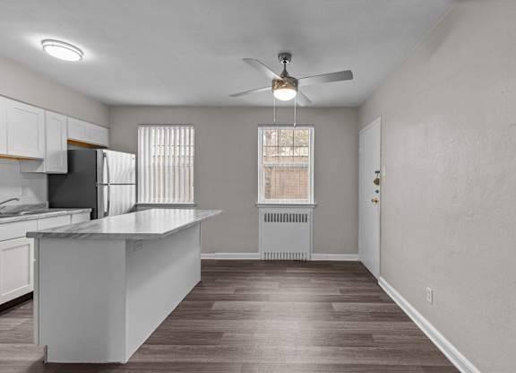 $1,205 / 2br - 800ft2 - Dishwasher (In some units), Ceiling Fan, Bark Park (5927 Suson Pl, St. Louis, MO)63770209456769121