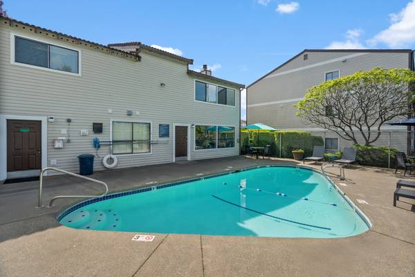 $1,695 / 2hab - 1030ft2 - Centro de fitness, estacionamiento reservado, 2/hab (3509 South Orchard Street, Tacoma, WA)63850641656065120