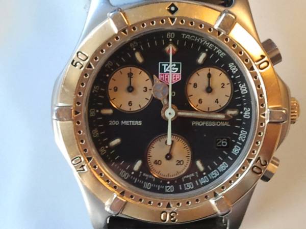 Vintage Men TAG HEUER Tachymetre Watch 1