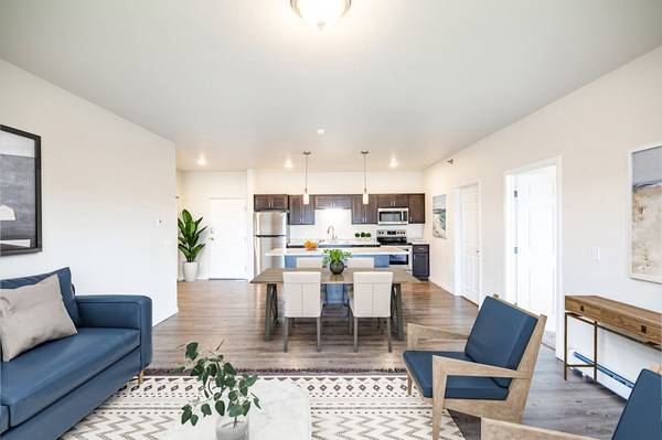 Stainless Steel Appliances, In-Unit Laundry, Studio 1ba 1