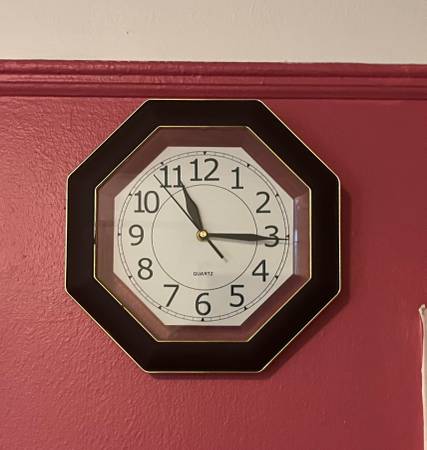 Retro Vintage Old Style Mechanical Octagon Shape Wall Hanging Clock 1