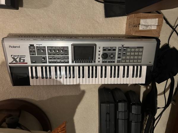 Roland X6 keyboard 1