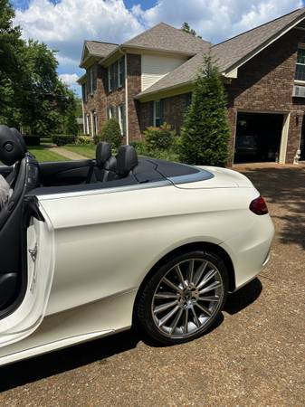 2019 Mercedes Benz C300 Convertible - $38,50063624936408323124