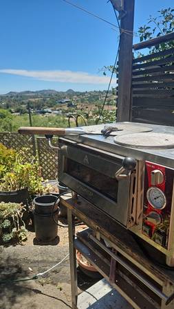 Commercial pizza maker 1