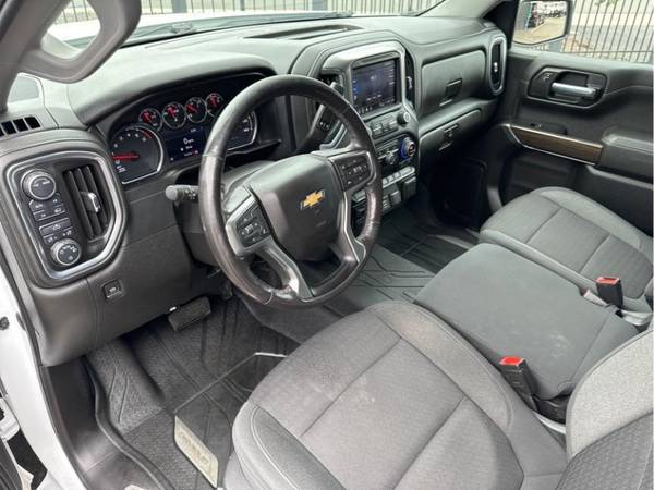 2021 Chevrolet Silverado 1500 Double Cab LT- Clean 1 Owner History - 2 - $27,990 (5400 Federal Blvd. Denver. 80221)63621853121153121