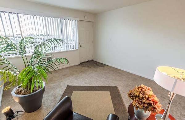 $1,220 / 264ft2 - Departamentos que aceptan mascotas en First Hill: Monticello te da la bienvenida63688462383363124