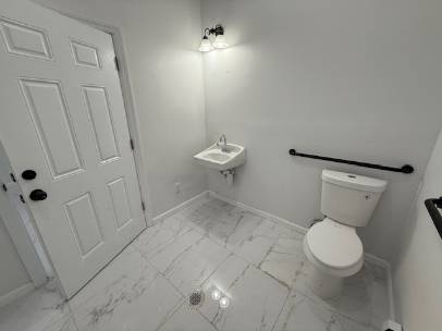 $4,000 Espacio Comercial Actualizado en Hempstead Turnpike (Hempstead)63661255908611122