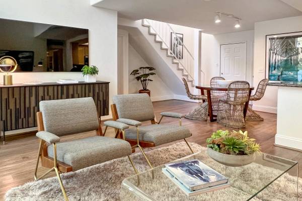 $3,559 / 2br - 1176ft2 - Cable Ready, 2 BD, In Woodland Hills (22219 Summit Vue Lane, Woodland Hills, CA)63700996262913120