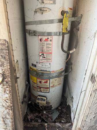 Will need help to change water heater gas control  lake forest here 1