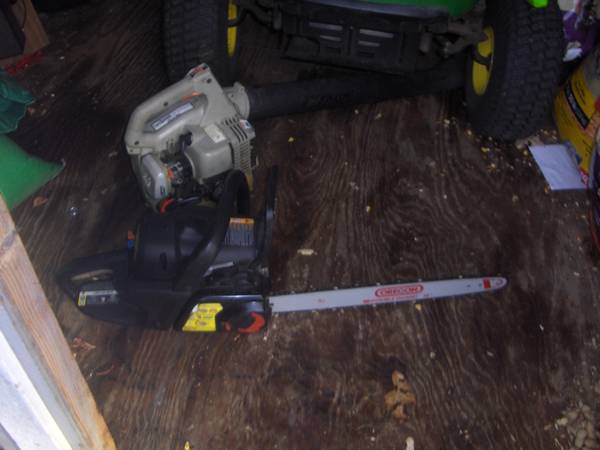 18" Craftsman Cainsaw 1