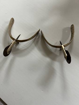 SILVER SPURS 1