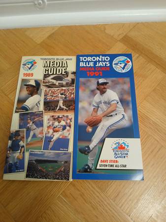 2 VINTAGE TORONTO BLUE JAYS MEDIA GUIDE 1989-1991 1