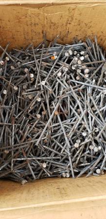 3.25 inch construction nails 1