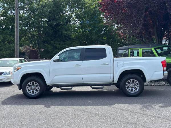 2016 Toyota Tacoma Doble Cabina SR5 Pickup 4D 5 ft Modelo Crédito Garantizado - $25,995 (+ 405 Motors)63623387640833123