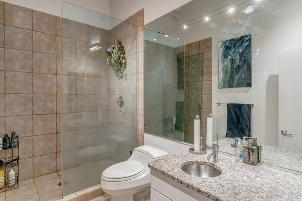 $2,550 / 1br - 900ft2 - West Loop 1 BR Furnished Condo for Rent - Available Now (Chicago)63898984744066123