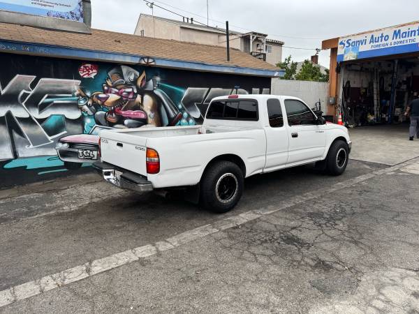 2004 Toyota Tacoma - $9,300 (Los Angeles)63436935694595124