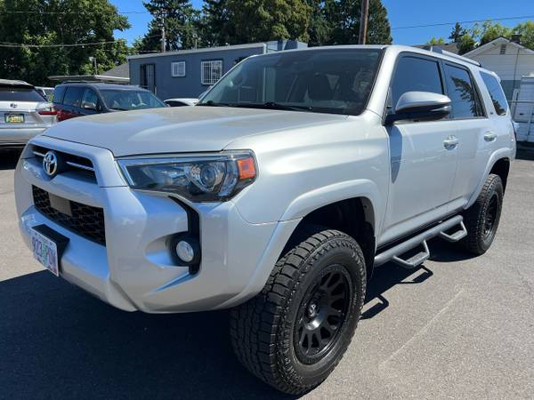 2020 Toyota 4Runner SR5 4WD - $37,995 (PORTLAND, OR)63477077232129122