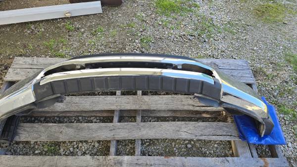 2020 Ford Super Duty Front Bumper - $400 (Louisburg)63471296828163124